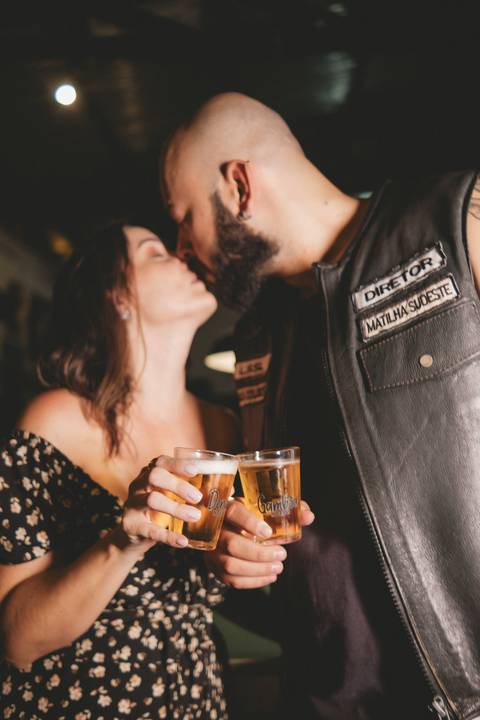ensaio com estilo rock’n’roll

moto clube em presidente prudente
fotógrafo de casal em Presidente prudente ; Ensaio de casal em Presidente Prudente '