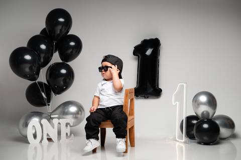 ensaio infantil de 1 ano

ensaio de 1 ano no estúdio

ensaio infantil clean

ensaio inspirado no Pinterest

fotos de bebê com estilo

ensaio criativo de aniversário

ensaio com carro de brinquedo

fotógrafo infantil em estúdio

'