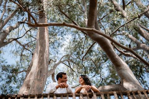 Fotografia de casal em ambiente rural
Ensaio romântico em fazenda
Ensaio fotográfico espontâneo no campo'