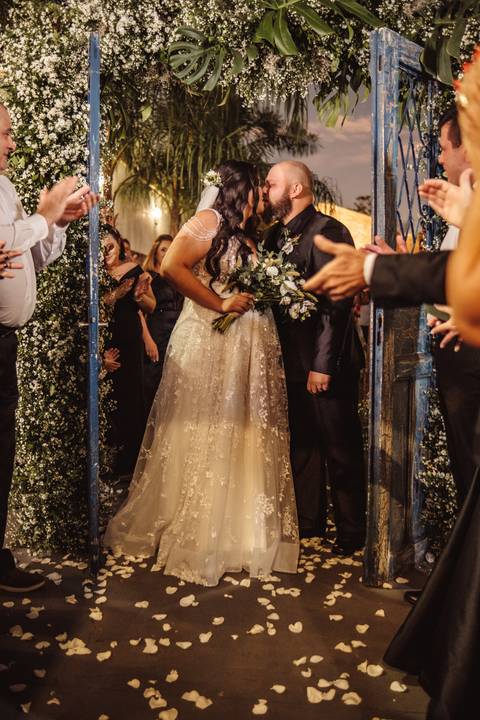 casamento rústico chique

casamento ao ar livre durante o dia

casamento intimista

cerimônia externa'