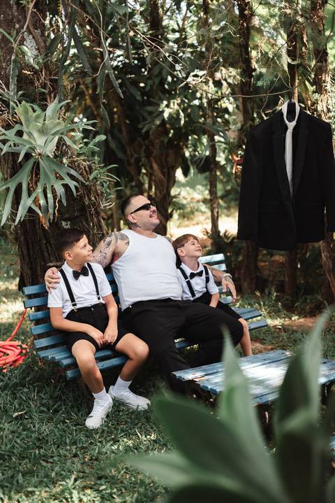 making off do noivo com os filhos 
fotografo de casamento em presidente prudente '