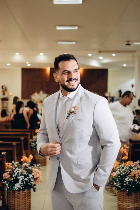 terno do noiva cor clara 
terno do noivo para campo
aluguel de terno em presidente prudente '