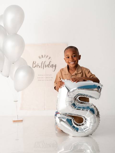 inspiração para ensaio de criança em estudio de fotografia'