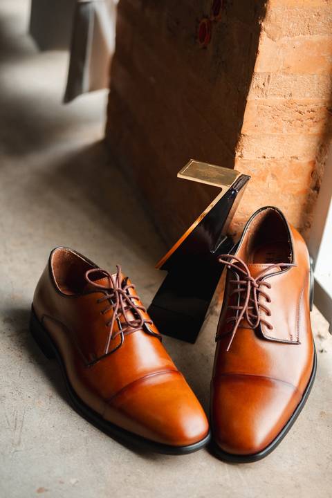 sapato caramelo social para casamento , ou sapato social marrom '