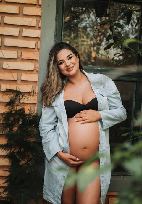 ensaio de gestante no campo '