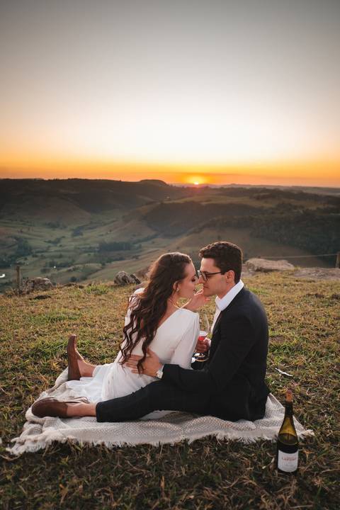 pré-wedding
ensaio pré-wedding elegante

ensaio de casal ao entardecer

fotografia com luz dourada
ensaio pré-wedding

fotos pré-wedding

fotógrafo pré-wedding

ensaio de casal'