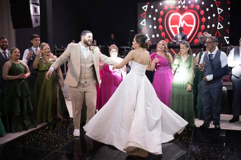 fotógrafo de casamento

casamento no Espaço Seribeli

cerimônia igreja católica

festa de casamento animada

fotografia de casamento romântica

fotógrafo em Presidente Prudente'