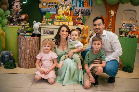 decoração festa safari infantil

tema safari baby mickey

festa infantil safari luxo

festa safari personalizada

decoração mickey safari verde'