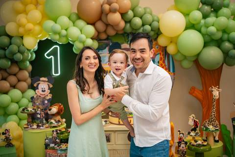 festa infantil com tema safari

festa baby safari mickey'