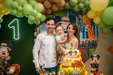 festa infantil com tema safari

festa baby safari mickey'
