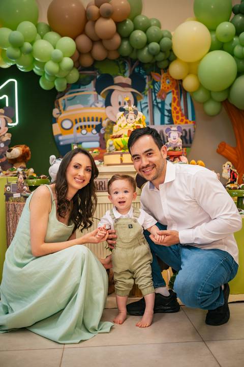 festa infantil com tema safari

festa baby safari mickey'
