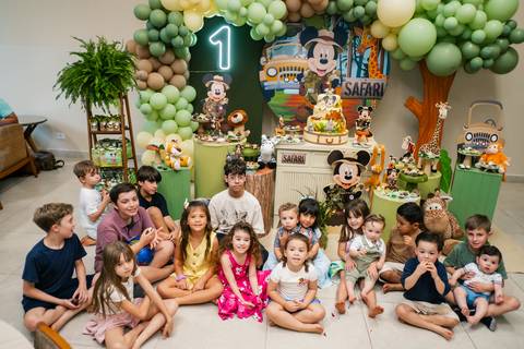 fotografia de festa infantil safari

fotógrafo festa infantil mickey

fotos de festa infantil 1 ano

registro de festa safari baby'