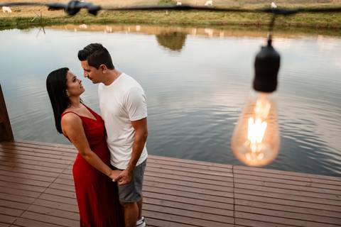 Ensaio fotográfico de casal

Ensaio pré-casamento

Ensaio pré-wedding romântico

Fotografia de casal ao ar livre'