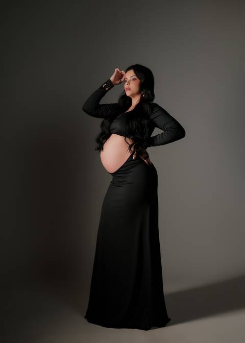 ensaio maternidade em estúdio

ensaio pré-natal fotográfico

book gestante profissional

ensaio grávida estúdio fotográfico'