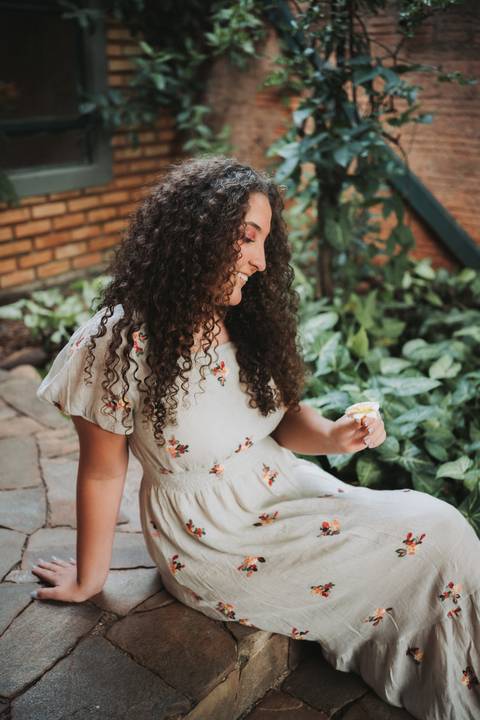 nsaio debutante

Debutantes gêmeas

Michaella e Gabriella

Ensaio em estúdio

Sessão fotográfica 15 anos

Inclusão e diversidade

Autismo e representatividade

Amor entre irmãs'