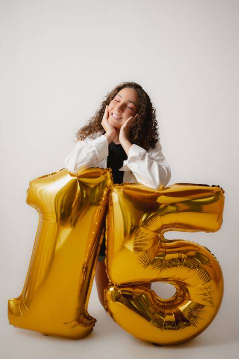 Ensaio debutante

Debutantes gêmeas

Michaella e Gabriella

Ensaio em estúdio

Sessão fotográfica 15 anos

Inclusão e diversidade

Autismo e representatividade'