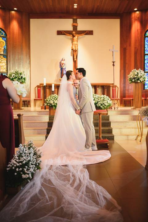 Casamento Paróquia São Miguel Arcanjo Presidente Prudente
Cerimônia religiosa casamento Mariana e Gabriel
Entrada da noiva na igreja São Miguel Arcanjo
Troca de alianças casamento religioso Presidente Prudente'