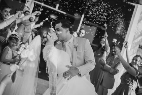 Casamento Paróquia São Miguel Arcanjo Presidente Prudente
Cerimônia religiosa casamento Mariana e Gabriel
Entrada da noiva na igreja São Miguel Arcanjo
Troca de alianças casamento religioso Presidente Prudente'