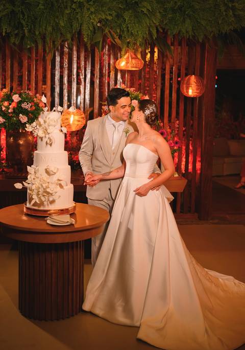 Festa de casamento Fanny Festas e Eventos Presidente Prudente
Recepção casamento Mariana e Gabriel Fanny Eventos
Decoração casamento Fanny Festas Presidente Prudente
Entrada dos noivos na festa de casamento'