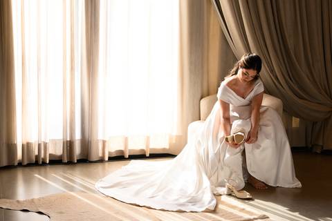 bastidores casamento noiva

maquiagem e penteado de noiva

preparação casamento interior de SP

fotos emocionantes making of noiva chalé para making of da noiva

making of da noiva Recanto D’Angelos

espaço para dia da noiva Osvaldo Cruz

making of da noi'