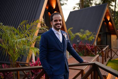 making of do noivo Osvaldo Cruz

preparação do noivo casamento

dia do noivo fotografia casamento

noivo se arrumando casamento

bastidores do noivo casamento'