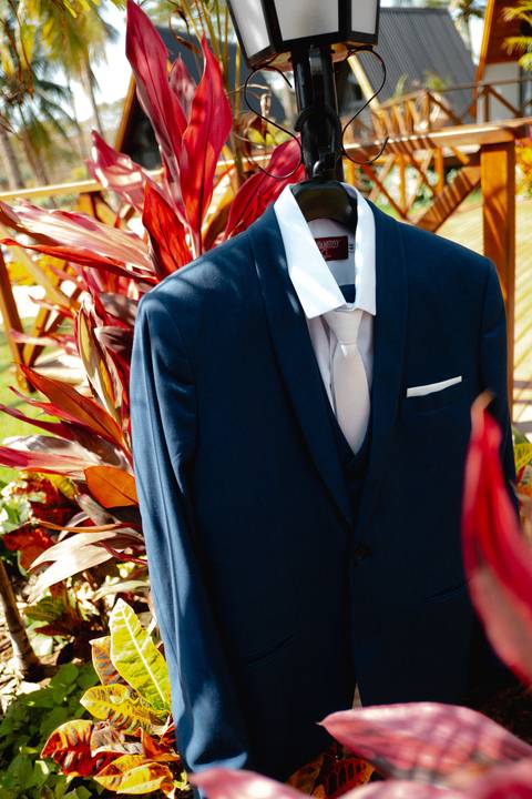 making of do noivo Osvaldo Cruz

preparação do noivo casamento

dia do noivo fotografia casamento

noivo se arrumando casamento

bastidores do noivo casamento'