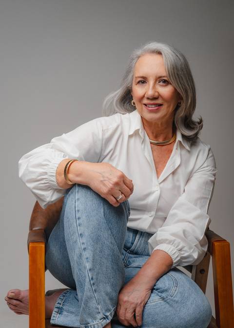 ensaio fotográfico feminino, ensaio em estúdio, fotografia feminina, ensaio elegante, fotografia profissional, ensaio de mulher, estúdio fotográfico, ensaio autoral, fotografia de personalidade'