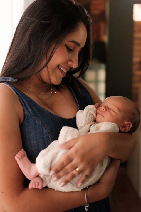 vínculo familiar

amor desde a gestação

primeiros dias do bebê

conexão pais e bebê

história de superação'