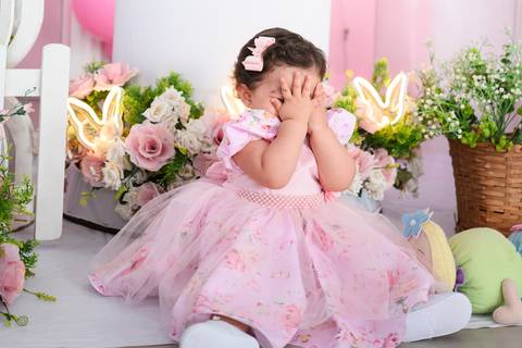 aniversariante Lara 1 ano Pirapozinho

bebê 1 aninho festa infantil

sorriso da aniversariante festa 1 ano

fotos da Lara aniversário 1 ano

retrato da aniversariante festa infantil'