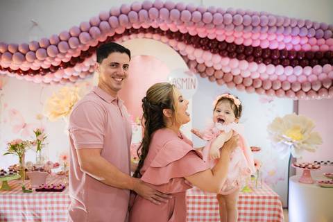 Vfesta 1 aninho Osvaldo Cruz

aniversário infantil Osvaldo Cruz

festa infantil Yasmin 1 ano

fotografia de festa infantil Osvaldo Cruz

ensaio festa 1 aninho

fotógrafo festa infantil Osvaldo Cruz

festa de bebê 1 ano'