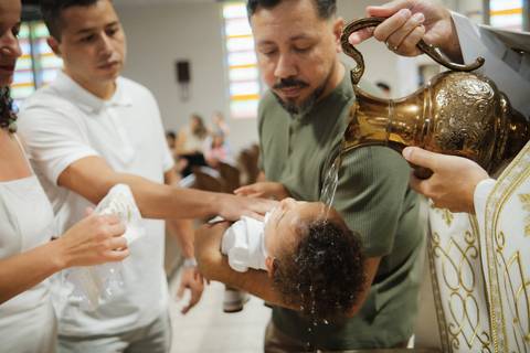batizado Paróquia Mãe da Igreja

fotógrafo batizado Paróquia Mãe da Igreja Presidente Prudente

fotografia de batizado em igreja Presidente Prudente

fotógrafo batizado oeste paulista

fotos de batizado Presidente Prudente SP'