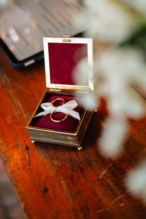 decoração casamento chácara
noivos apaixonados casamento
ensaio dos noivos casamento real
casamento elegante ao ar livre
fotografia de casamento presidente prudente
casamento emocionante no campo
noiva elegante 2026
fornecedores casamento chácara veneza'