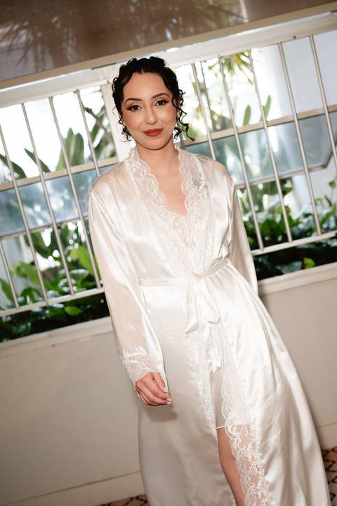 decoração casamento chácara
noivos apaixonados casamento
ensaio dos noivos casamento real
casamento elegante ao ar livre
fotografia de casamento presidente prudente
casamento emocionante no campo
noiva elegante 2026
fornecedores casamento chácara veneza'