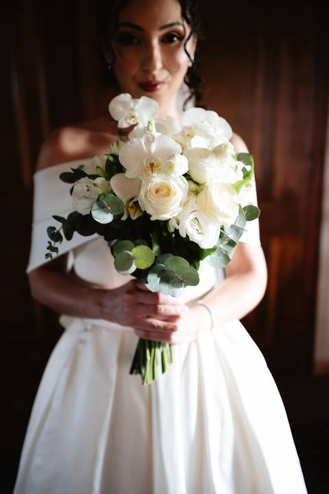 decoração casamento chácara
noivos apaixonados casamento
ensaio dos noivos casamento real
casamento elegante ao ar livre
fotografia de casamento presidente prudente
casamento emocionante no campo
noiva elegante 2026
fornecedores casamento chácara veneza'