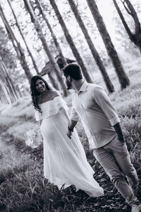 ensaio elegante com vestido branco
ensaio de casal cinematográfico
pôr do sol em Presidente Prudente'