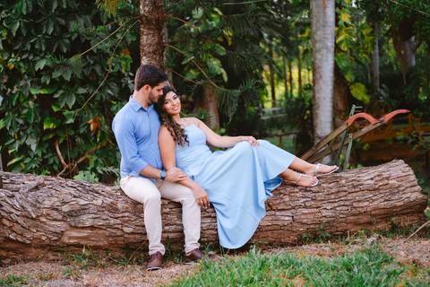 ensaio elegante com vestido branco
ensaio de casal cinematográfico
pôr do sol em Presidente Prudente'
