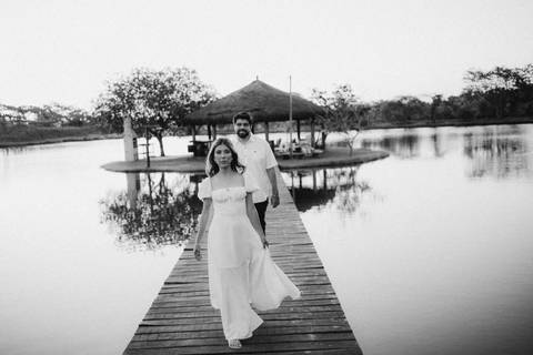 pre wedding ao pôr do sol
ensaio de casal no lago
ensaio em capela
fotos de casal na fazenda
ensaio pré wedding elegante
ensaio de noivos ao ar livre
fotografia de casamento no interior'