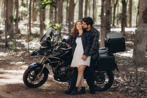 ensaio pre wedding na fazenda
pre wedding com moto
ensaio de casal com motocicleta
fotógrafo de casamento Presidente Prudente
ensaio pré casamento romântico
ensaio em fazenda'