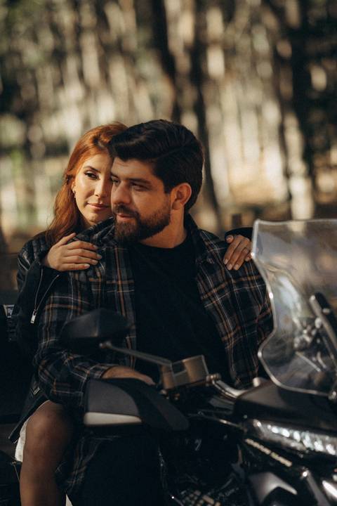 ensaio pre wedding na fazenda
pre wedding com moto
ensaio de casal com motocicleta
fotógrafo de casamento Presidente Prudente
ensaio pré casamento romântico
ensaio em fazenda'