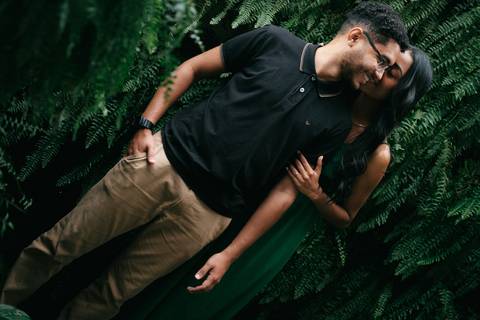 ensaio fotográfico romântico
ensaio de casal intimista
fotos espontâneas de casal
ensaio de casal no interior de SP
ensaio em chalé aconchegante
fotografia de casal artística'