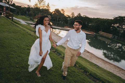 ensaio de casal ao ar livre
fotógrafo em Osvaldo Cruz
ensaio de casal cinematográfico
fotos românticas de casal
ensaio de casal moderno
fotografia autoral de casal'