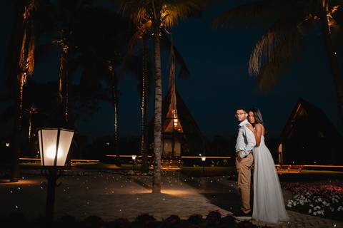 ensaio de casal ao ar livre
fotógrafo em Osvaldo Cruz
ensaio de casal cinematográfico
fotos românticas de casal
ensaio de casal moderno
fotografia autoral de casal'