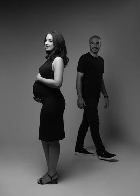 ensaio gestante em estúdio
fotógrafo de gestante
fotografia gestante profissional
ensaio de gravidez em estúdio
book gestante casal
fotos de gestante com esposo'