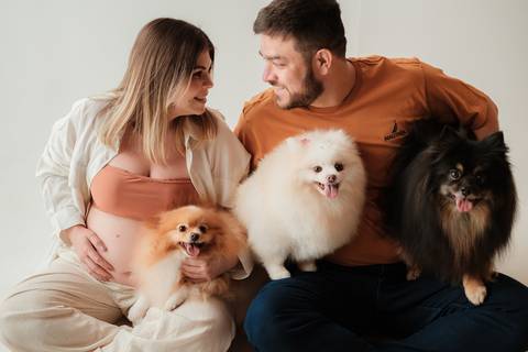fotos de gestante com esposo
fotógrafo de família
ensaio gestante emocionante
ensaio gestante com história de superação
fotografia de gravidez profissional'