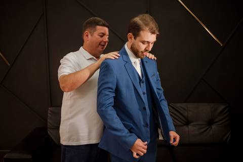 erno do noivo;
traje do noivo;
terno para casamento;
terno elegante para noivo;
look do noivo;
estilo do noivo;
acessórios do noivo;
inspiração para terno do noivo'