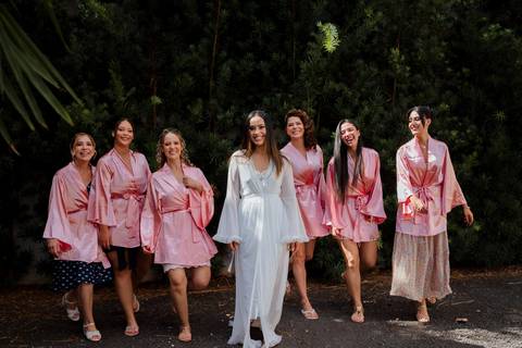 ia da noiva em Presidente Prudente;
making of da noiva;
preparação da noiva;
bastidores da noiva;
maquiagem para noiva;
penteado para noiva;
noiva pronta para o casamento;
momentos do dia da noiva.'
