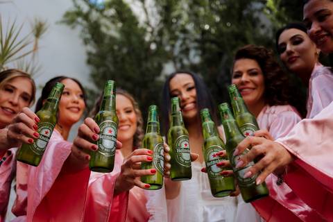 ia da noiva em Presidente Prudente;
making of da noiva;
preparação da noiva;
bastidores da noiva;
maquiagem para noiva;
penteado para noiva;
noiva pronta para o casamento;
momentos do dia da noiva.'