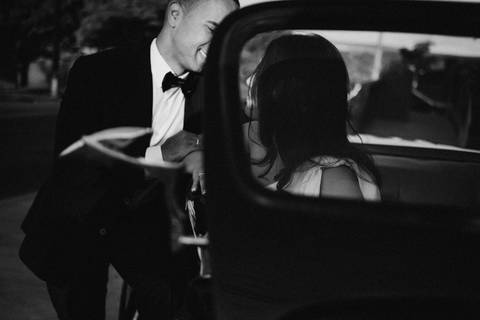 ensaio de casal com carro antigo
pré-wedding com carro antigo
ensaio vintage
ensaio clássico de casal
fotografia com carro antigo
pré-wedding vintage'