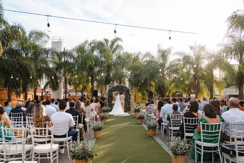 Entrada da noiva
Noiva entrando na igreja
Noivo esperando a noiva
Troca de alianças
Votos de casamento
Fotografias espontâneas de casamento
Fotografia documental de casamento
Casamento em Presidente Prudente SP'