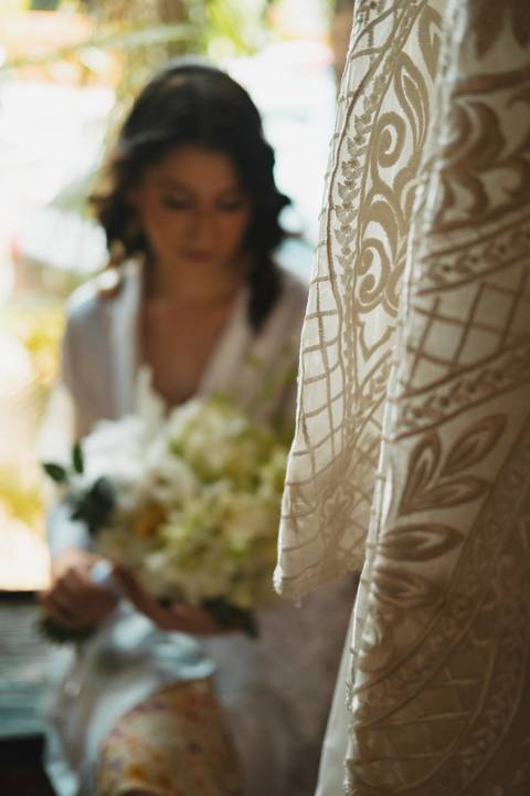Making of da noiva Júlia
Preparativos da noiva
Noiva se arrumando para o casamento
Fotografia de making of de casamento
Vestido de noiva boho chic
Detalhes do vestido de noiva
Retratos da noiva
Emoção antes do casamento
Fotógrafo de casamento em President'